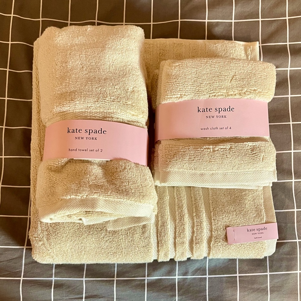Kate Spade Towel Set - Picture 7 of 9